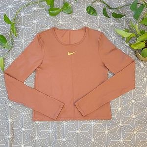 NWOT Nike Icon Clash Long Sleeve